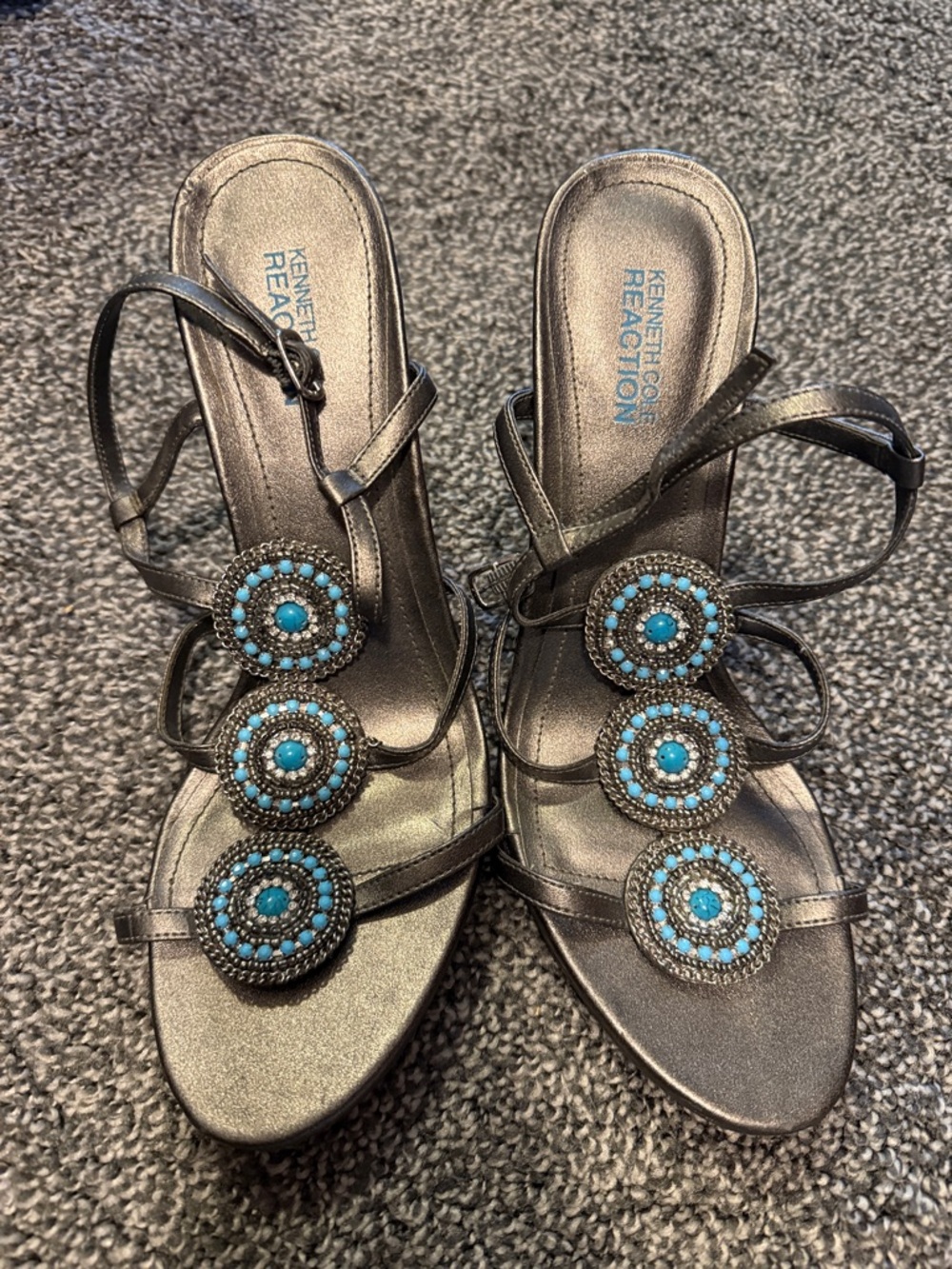 Kenneth Cole Reaction Metallic Black Sandals with Turquoise Accents size 9.5